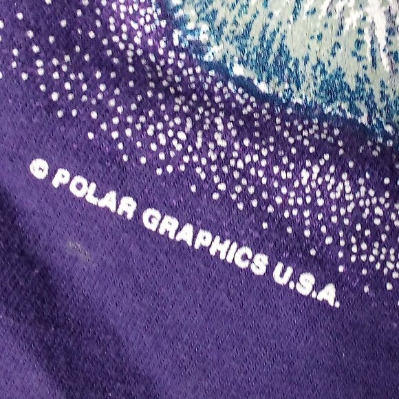 Vintage Alaska Polar Bears Graphic T-Shirt - Picture 3 of 7